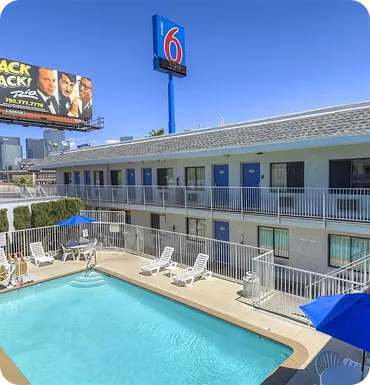 Fachada del MOTEL 6 LAS VEGAS - TROPICANA